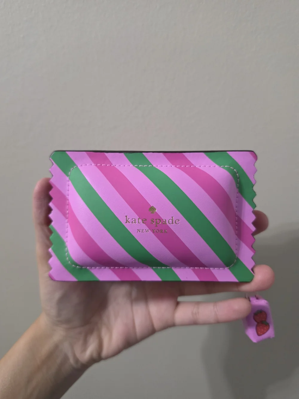 Kate spade Treat Yourself 3d Bubblegum Small Card Holder- NWOT